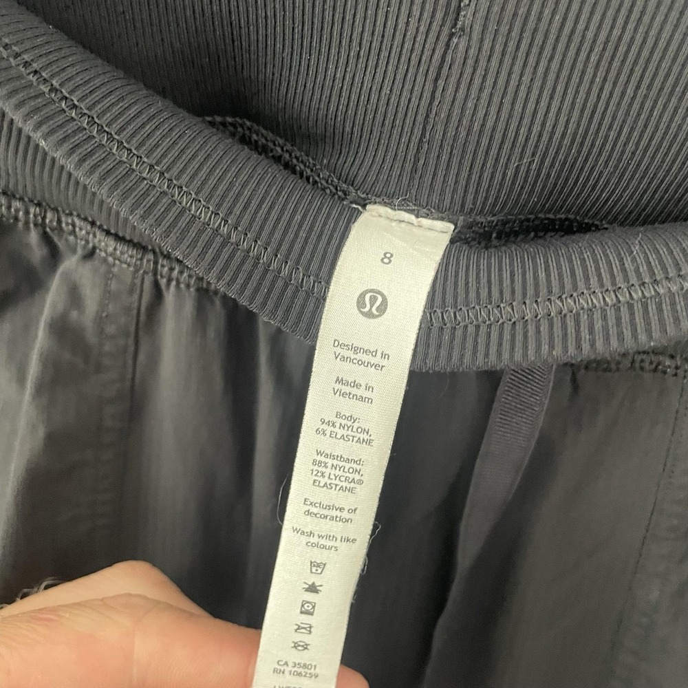 Lululemon Dance Studio Mid Rise Jogger Pants Full Length Womens 8 Black Woven - Picture 5 of 9